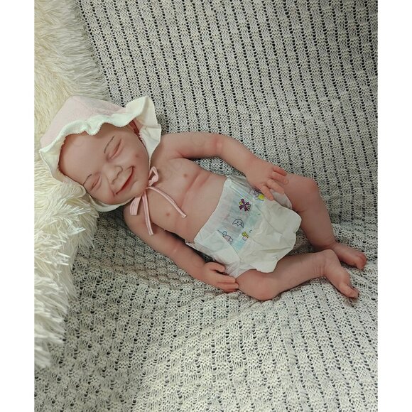 45cm Full Body Silicone Reborn Baby Dolls Flexible 3.1kg Silicone Baby Doll Girl - Picture 2 of 8